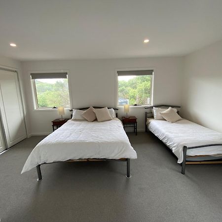 Sandy Point Beach Escape 2 Bedroom Apartment Exterior photo